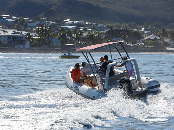 bateau zodiaque