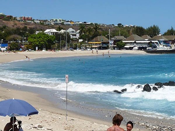 plage eau bleu turquoise